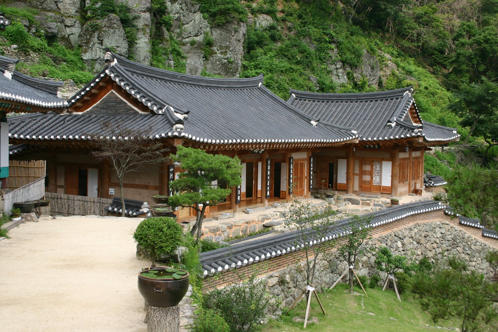 Ngôi nhà truyền thống mang đậm văn hóa Hàn Quốc