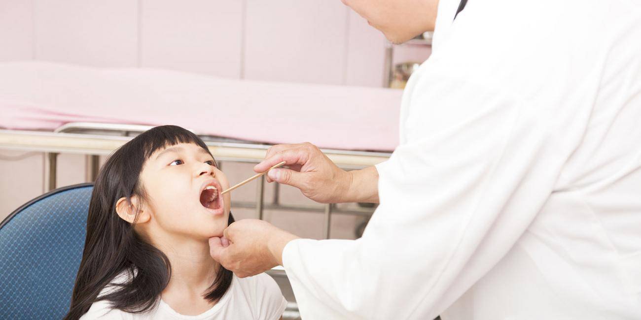 Viêm mũi họng cấp hay xảy ra ở trẻ