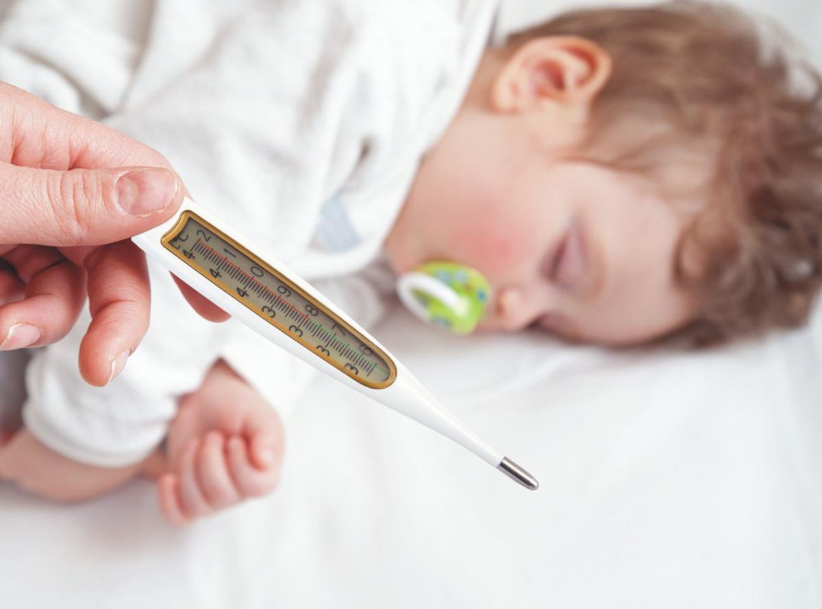 Cảm cúm có thể gây sốt cao ở trẻ